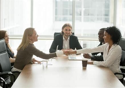Estrategias de negociación en el entorno laboral Estrategias de negociación en el entorno laboral